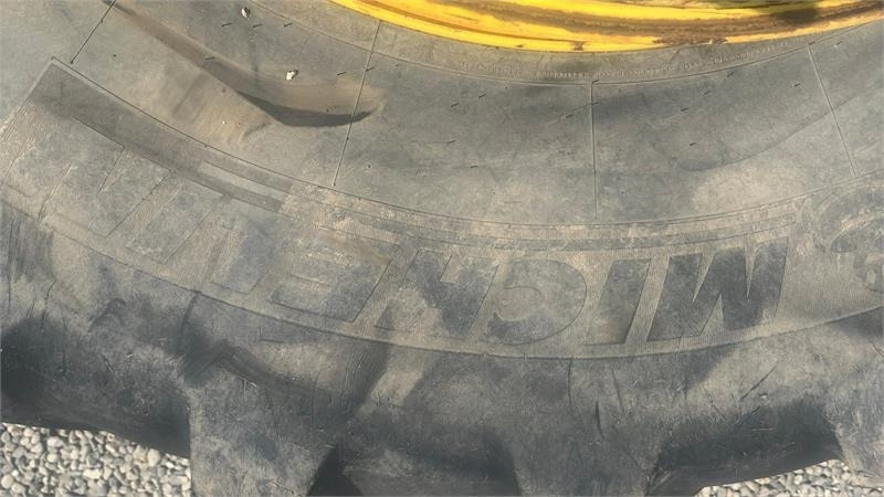 Michelin 650/85R38 Tvillinghjul med 8 låse - Tire for Agricultural machinery: picture 3 Michelin 650/85R38 Tvillinghjul med 8 låse - Tire for Agricultural machinery: picture 3