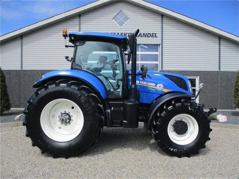 New Holland T7.230 AutoCommand, meget velholdt traktor - Farm tractor: picture 2 New Holland T7.230 AutoCommand, meget velholdt traktor - Farm tractor: picture 2