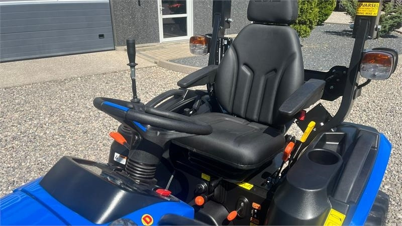 Municipal tractor Solis H26 HST Med Frontlæsser: picture 6
