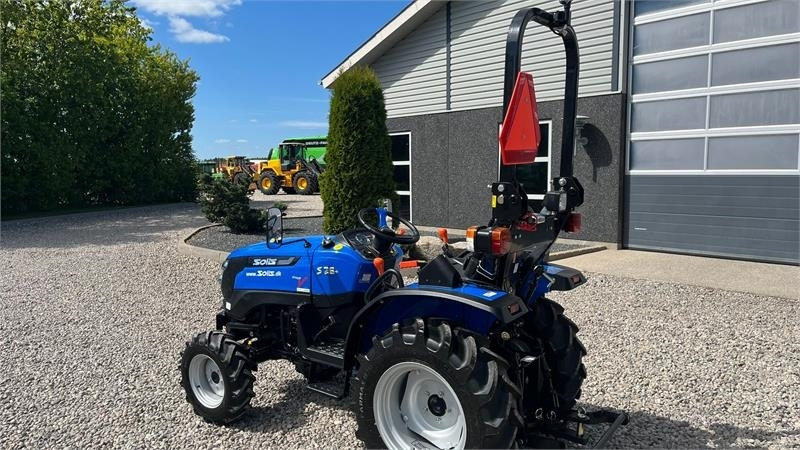 Solis S26 6+2 Gearmaskine med Servostyring og brede trak - Municipal tractor: picture 3 Solis S26 6+2 Gearmaskine med Servostyring og brede trak - Municipal tractor: picture 3