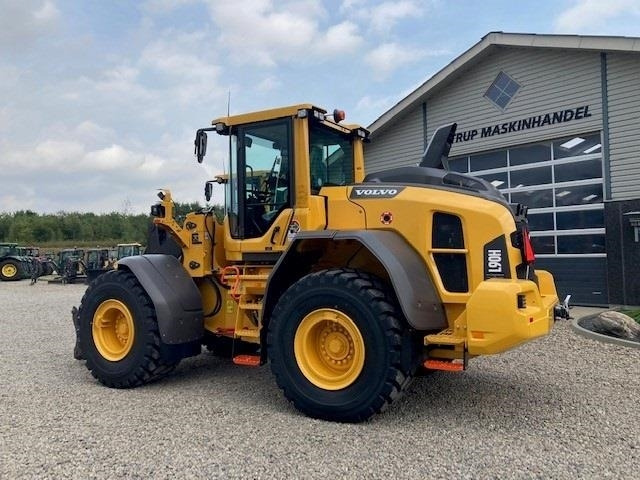 Volvo SALG & UDLEJNING AF GUMMIGEDER OGSÅ MED FORKØBSRET  - Wheel loader: picture 4 Volvo SALG & UDLEJNING AF GUMMIGEDER OGSÅ MED FORKØBSRET  - Wheel loader: picture 4