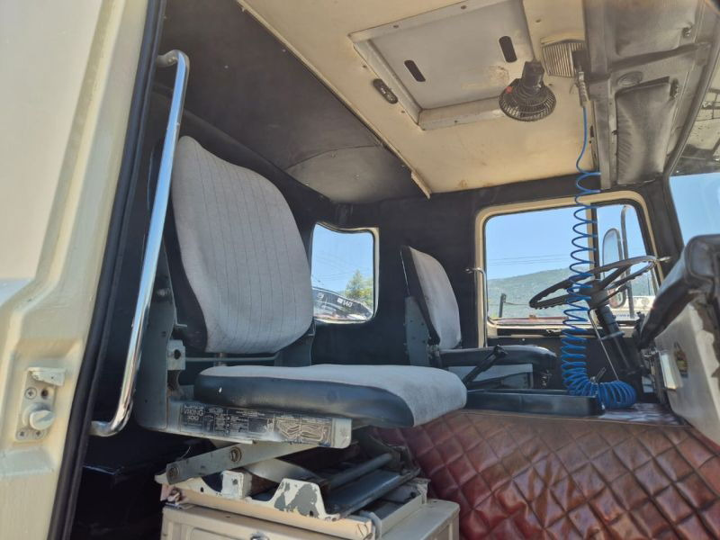 Tractor unit Scania LB110 Scania LBS110 6X2: picture 9 Tractor unit Scania LB110 Scania LBS110 6X2: picture 9