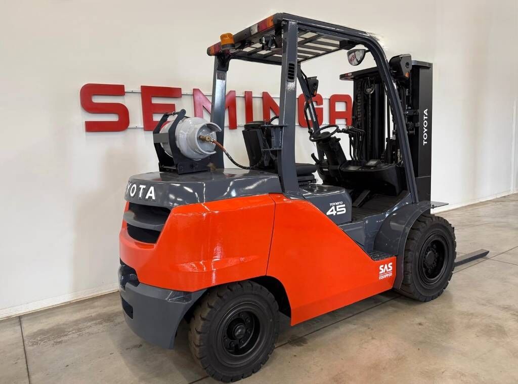 Toyota 11249 - 8FG45N - LPG forklift: picture 3 Toyota 11249 - 8FG45N - LPG forklift: picture 3
