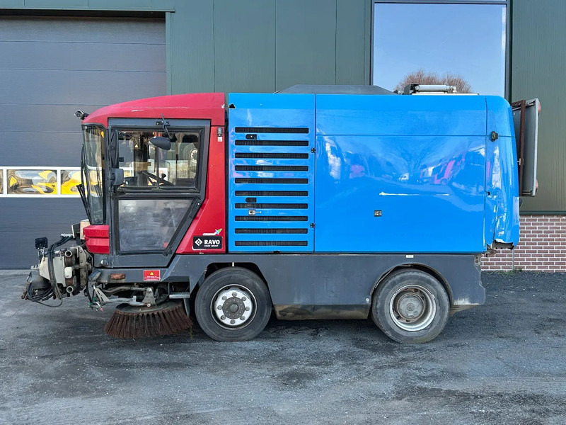 Ravo 580 VEEGMACHINE/SWEEPER!! - Road sweeper: picture 2 Ravo 580 VEEGMACHINE/SWEEPER!! - Road sweeper: picture 2