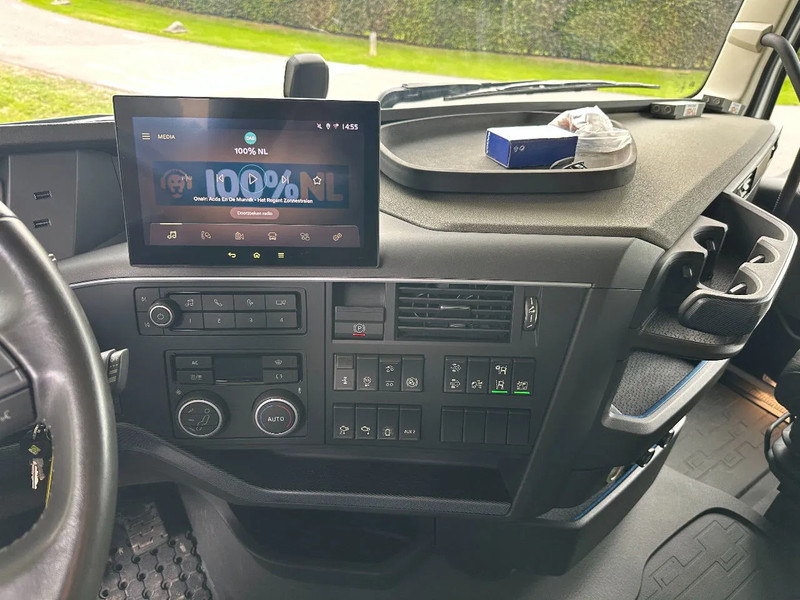 Leasing of Volvo FH 550 TRUCK/TRACTOR! EFFER 140tm!!!!44dkm!!JIB/LIER/WINCH!!TOP!!ROOF/DACH/MONTAGE!!MANUTENTION!! CRANE!!GRUE!! Volvo FH 550 TRUCK/TRACTOR! EFFER 140tm!!!!44dkm!!JIB/LIER/WINCH!!TOP!!ROOF/DACH/MONTAGE!!MANUTENTION!! CRANE!!GRUE!!: picture 16 Leasing of Volvo FH 550 TRUCK/TRACTOR! EFFER 140tm!!!!44dkm!!JIB/LIER/WINCH!!TOP!!ROOF/DACH/MONTAGE!!MANUTENTION!! CRANE!!GRUE!! Volvo FH 550 TRUCK/TRACTOR! EFFER 140tm!!!!44dkm!!JIB/LIER/WINCH!!TOP!!ROOF/DACH/MONTAGE!!MANUTENTION!! CRANE!!GRUE!!: picture 16