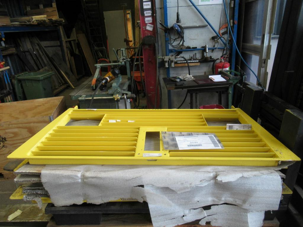 Bomag 57300801 - - Door and parts for Construction machinery: picture 1 Bomag 57300801 - - Door and parts for Construction machinery: picture 1