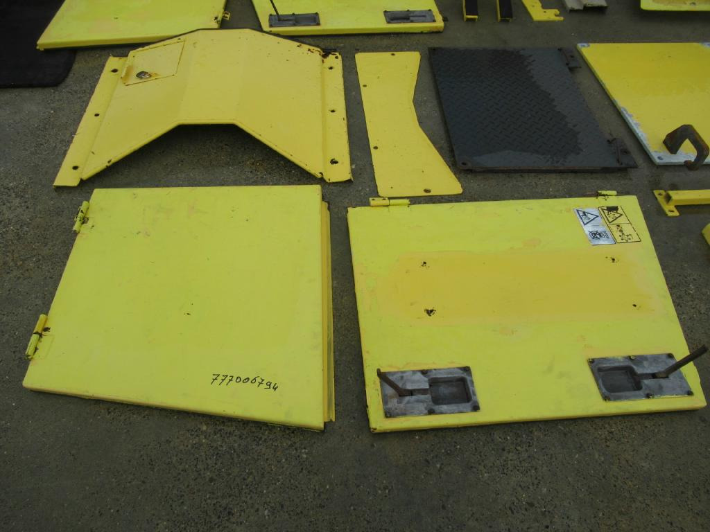 Bomag BC572RB - - Door and parts for Construction machinery: picture 3 Bomag BC572RB - - Door and parts for Construction machinery: picture 3