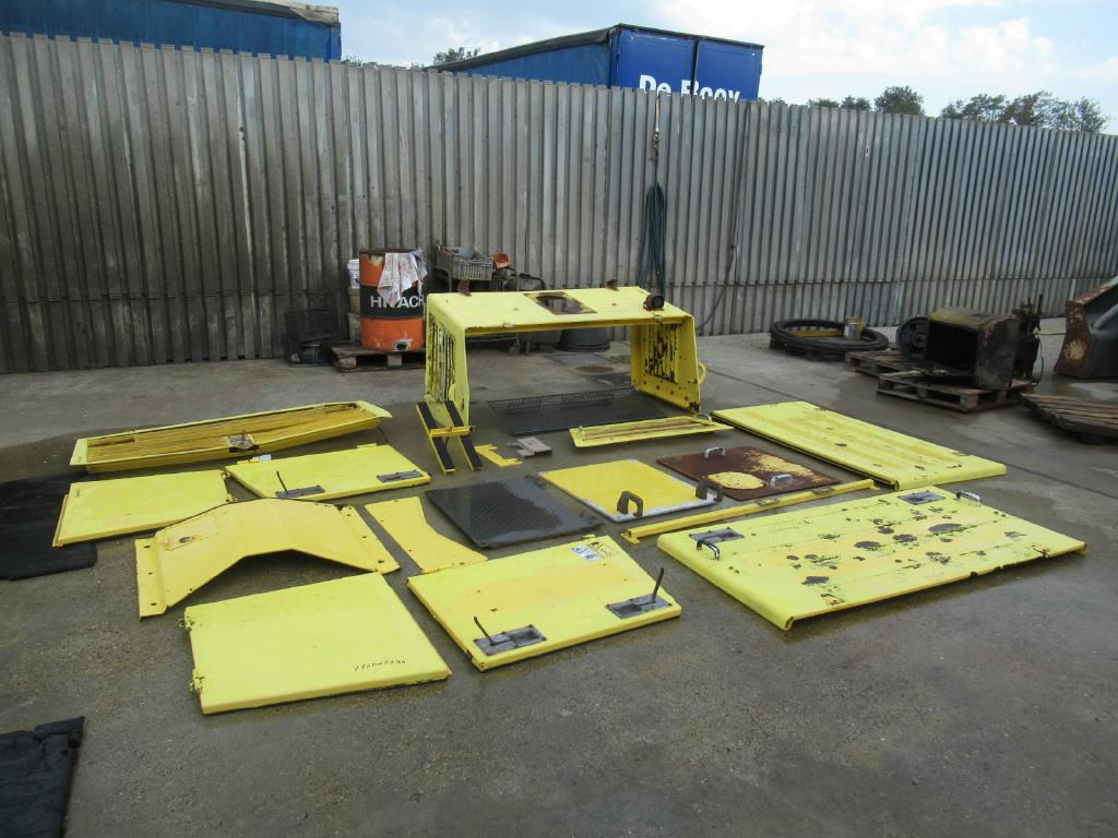 Bomag BC572RB - - Door and parts for Construction machinery: picture 1 Bomag BC572RB - - Door and parts for Construction machinery: picture 1