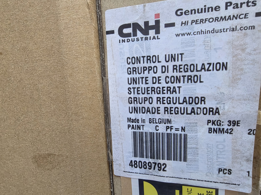 Case 48089792 - ECU for Construction machinery: picture 2 Case 48089792 - ECU for Construction machinery: picture 2