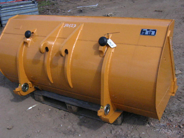 Case Unknown - 4552725 - Loader bucket: picture 2 Case Unknown - 4552725 - Loader bucket: picture 2