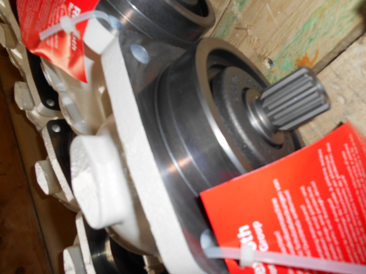 Caterpillar 1552951 - 1457626 - Hydraulic motor for Agricultural machinery: picture 3 Caterpillar 1552951 - 1457626 - Hydraulic motor for Agricultural machinery: picture 3