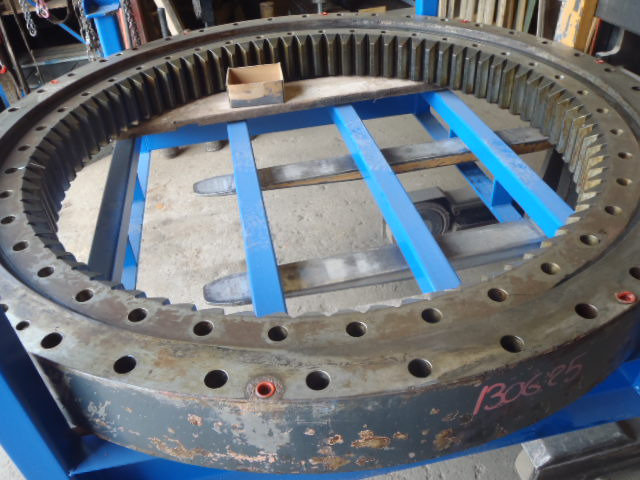 Caterpillar 2224576 - Slewing ring for Construction machinery: picture 1 Caterpillar 2224576 - Slewing ring for Construction machinery: picture 1