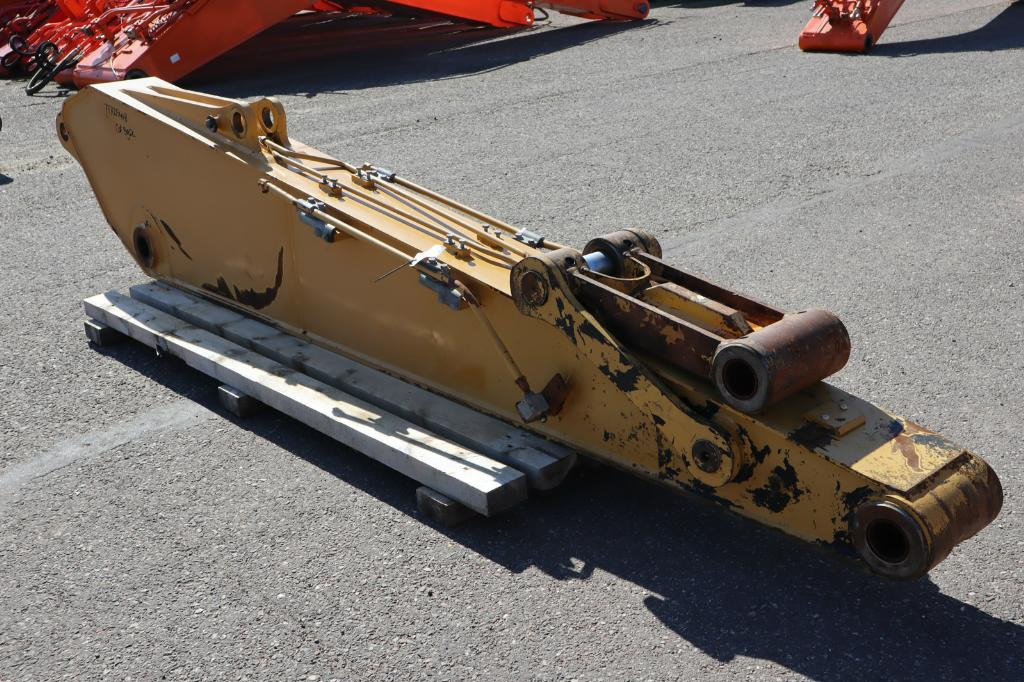 Caterpillar 319DL - - Boom for Construction machinery: picture 5 Caterpillar 319DL - - Boom for Construction machinery: picture 5