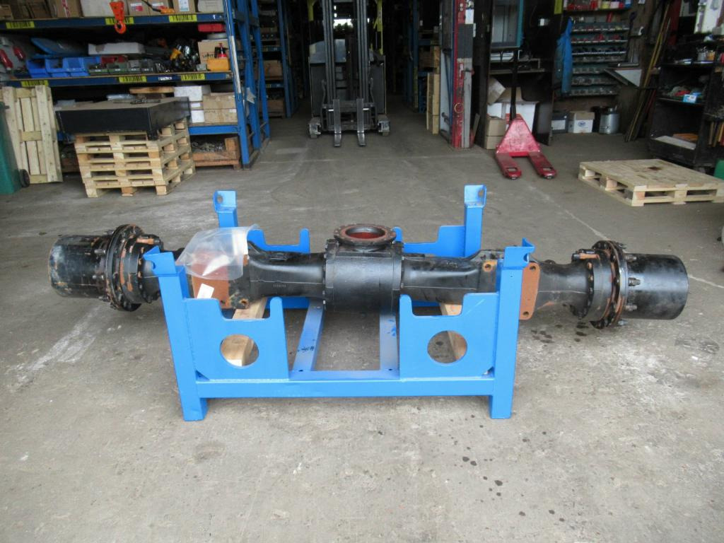 Caterpillar 3311410 - Rear axle for Construction machinery: picture 2 Caterpillar 3311410 - Rear axle for Construction machinery: picture 2