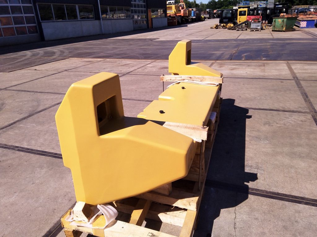 Caterpillar 3672334 - Counterweight for Construction machinery: picture 2 Caterpillar 3672334 - Counterweight for Construction machinery: picture 2