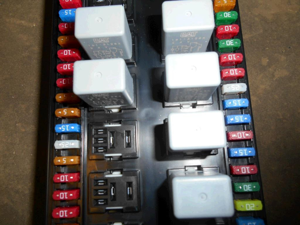 Caterpillar 3778061X - 3778061 - Fuse for Construction machinery: picture 3 Caterpillar 3778061X - 3778061 - Fuse for Construction machinery: picture 3