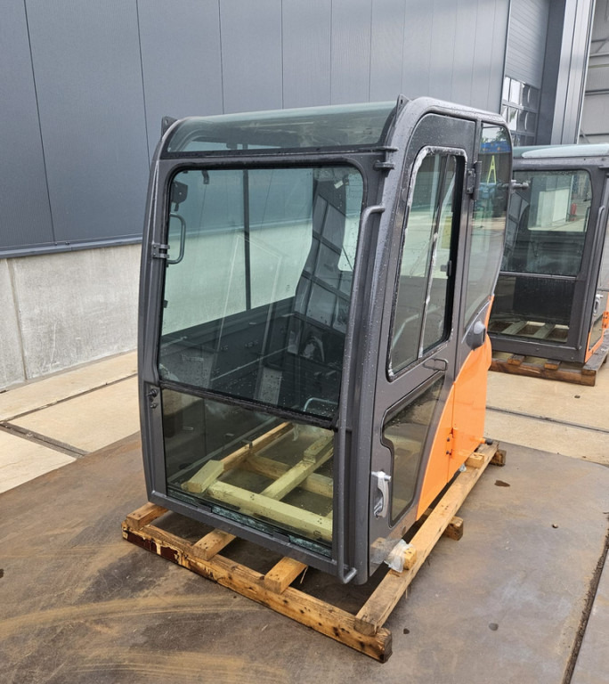 Doosan 220101-00889K - 220101-00889 - Cab for Construction machinery: picture 2 Doosan 220101-00889K - 220101-00889 - Cab for Construction machinery: picture 2