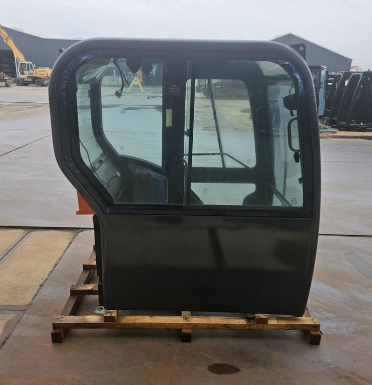 Doosan 220101-00889K - Cab for Construction machinery: picture 4 Doosan 220101-00889K - Cab for Construction machinery: picture 4