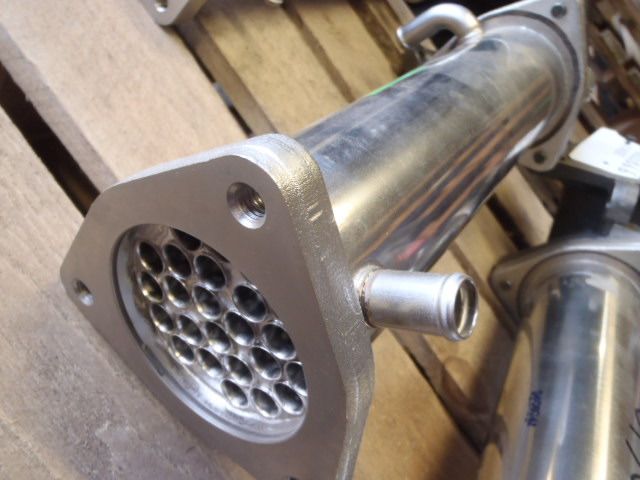 Hitachi 8976067173 - EGR cooler for Agricultural machinery: picture 2 Hitachi 8976067173 - EGR cooler for Agricultural machinery: picture 2
