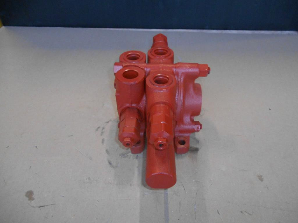 Kobelco 2436U1213F1 - Hydraulic valve for Construction machinery: picture 3 Kobelco 2436U1213F1 - Hydraulic valve for Construction machinery: picture 3