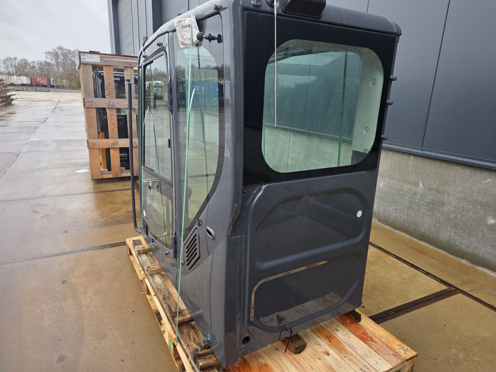 Kobelco LQ02C00022F3 - Cab for Construction machinery: picture 4 Kobelco LQ02C00022F3 - Cab for Construction machinery: picture 4