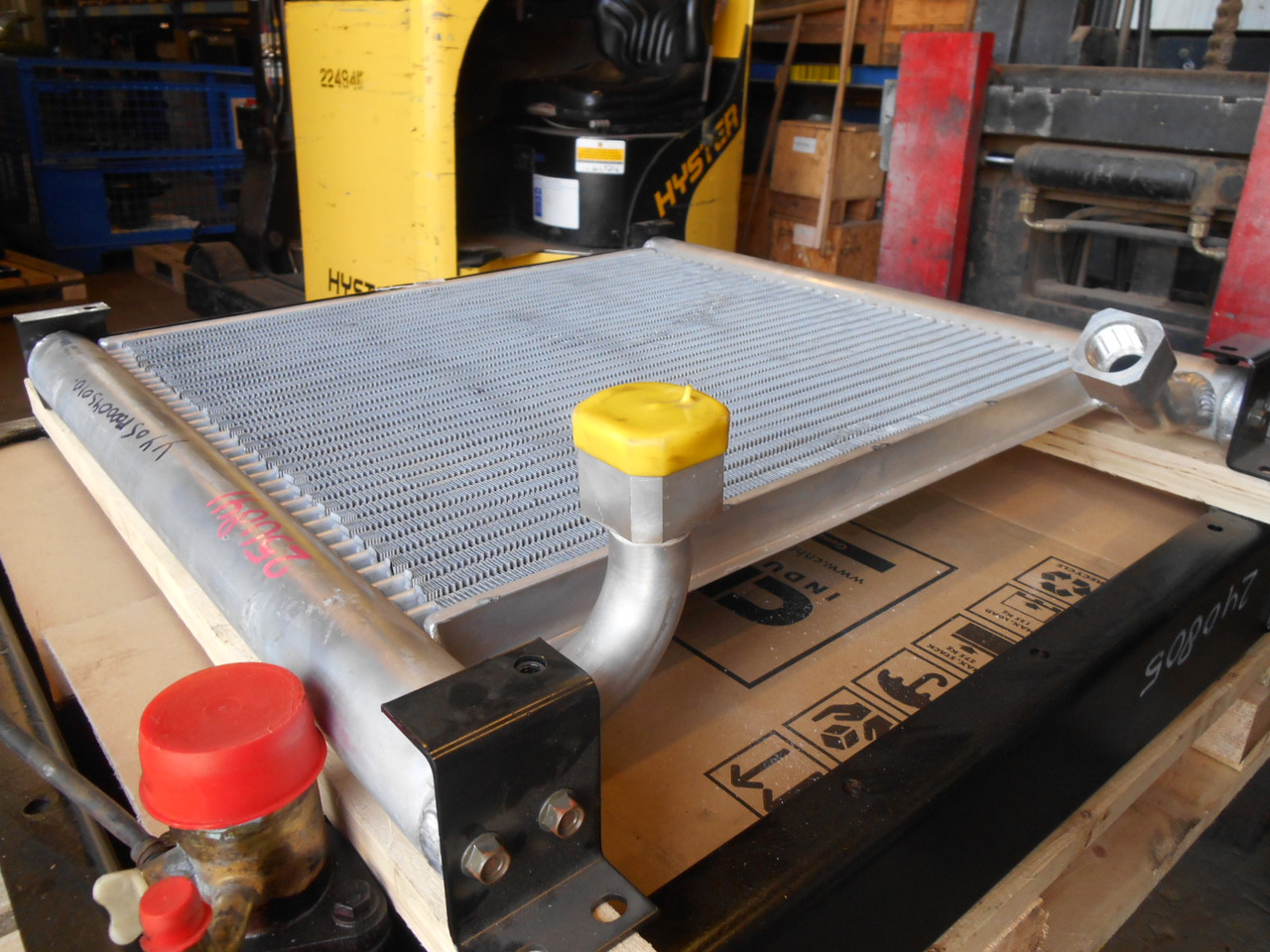 Kobelco YY05P00004S010 - - Oil cooler for Construction machinery: picture 4 Kobelco YY05P00004S010 - - Oil cooler for Construction machinery: picture 4