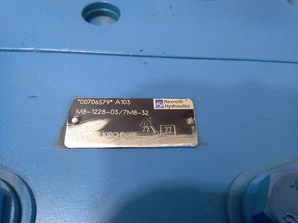 Liebherr 5009933 - M8-1228-03/7M8-32 - Hydraulic valve for Construction machinery: picture 5 Liebherr 5009933 - M8-1228-03/7M8-32 - Hydraulic valve for Construction machinery: picture 5
