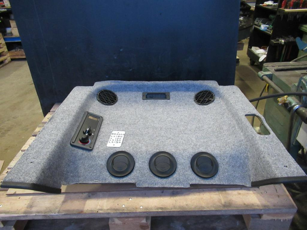 New Holland 87026823 - Heating/ Ventilation for Construction machinery: picture 1 New Holland 87026823 - Heating/ Ventilation for Construction machinery: picture 1