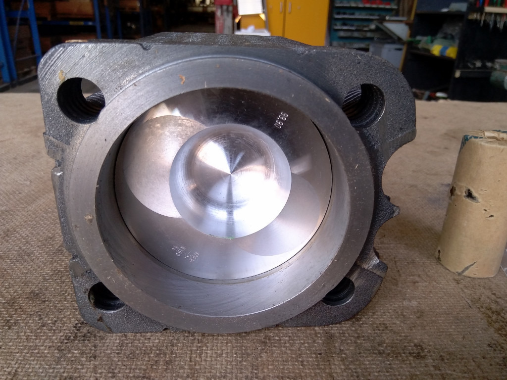O&K 1484444 - - Piston/ Ring/ Bushing for Construction machinery: picture 3 O&K 1484444 - - Piston/ Ring/ Bushing for Construction machinery: picture 3