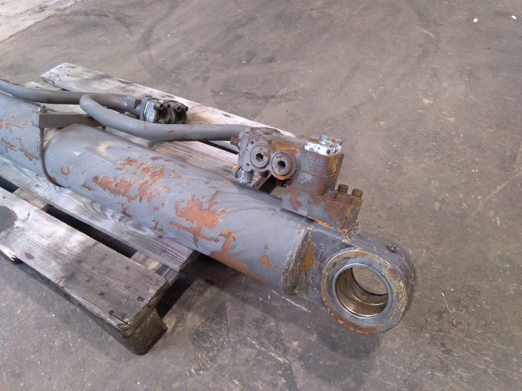 Volvo EC360 - SA114607440 - Hydraulic cylinder for Construction machinery: picture 4 Volvo EC360 - SA114607440 - Hydraulic cylinder for Construction machinery: picture 4