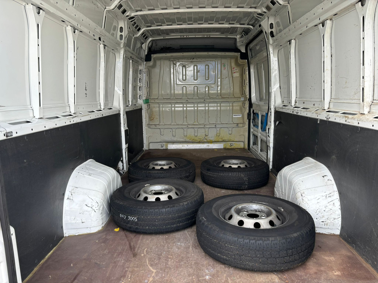 Panel van CITROËN Jumper L4H2: picture 17