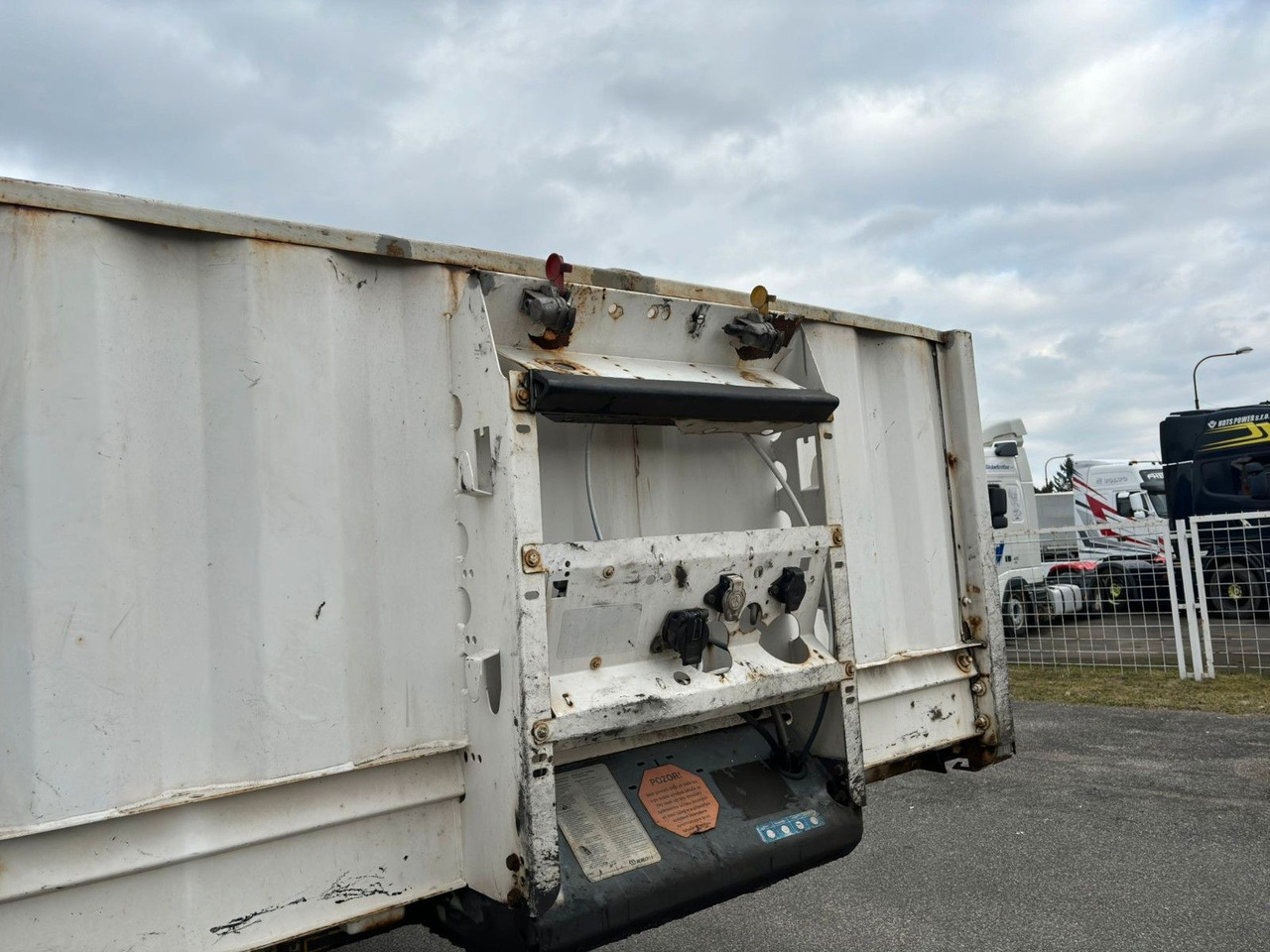 Krone SD P - Dropside/ Flatbed semi-trailer: picture 2 Krone SD P - Dropside/ Flatbed semi-trailer: picture 2