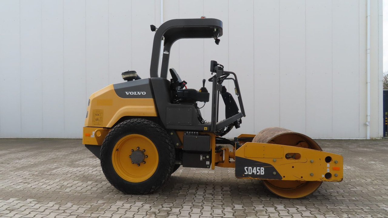 Volvo SD 45 B - Compactor: picture 1 Volvo SD 45 B - Compactor: picture 1
