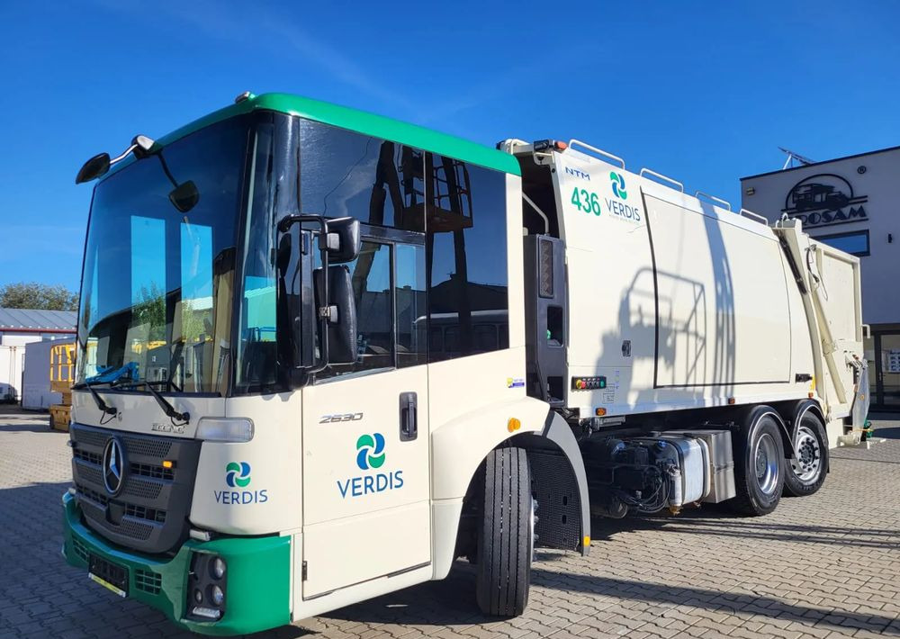 Mercedes-Benz ECONIC 2630 6X2 dwukomorowa two chamber - Garbage truck: picture 2 Mercedes-Benz ECONIC 2630 6X2 dwukomorowa two chamber - Garbage truck: picture 2