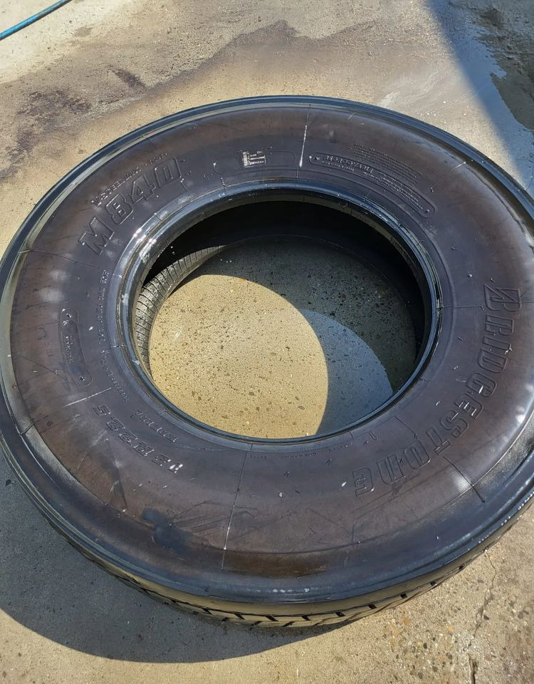 Tire for Truck Opona Bridgestone M840 13R22,5: picture 1