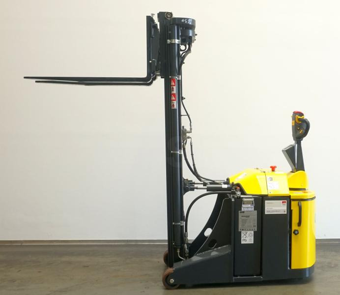 Combilift CS1250 - Stacker: picture 3 Combilift CS1250 - Stacker: picture 3