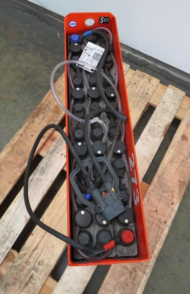 GRUMA 24 Volt 2 PzB 150 Ah - Battery for Material handling equipment: picture 3 GRUMA 24 Volt 2 PzB 150 Ah - Battery for Material handling equipment: picture 3