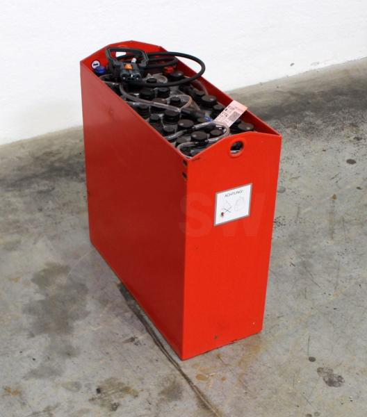 GRUMA 24 Volt 2 PzB 225 Ah - Battery for Material handling equipment: picture 2 GRUMA 24 Volt 2 PzB 225 Ah - Battery for Material handling equipment: picture 2
