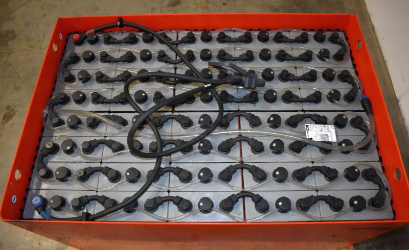 GRUMA 80 Volt 4 PzS 460 Ah - Battery for Material handling equipment: picture 3 GRUMA 80 Volt 4 PzS 460 Ah - Battery for Material handling equipment: picture 3