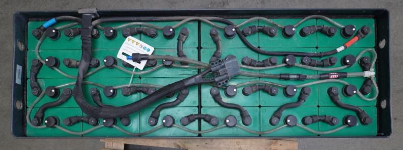 HOPPECKE 48 Volt 5 PzS 775 Ah - Battery for Material handling equipment: picture 3 HOPPECKE 48 Volt 5 PzS 775 Ah - Battery for Material handling equipment: picture 3
