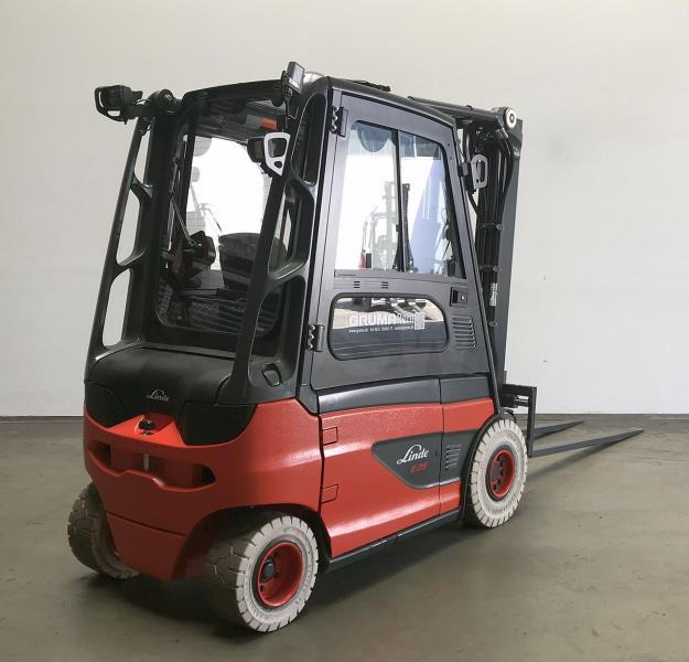Linde E 25 387 - Electric forklift: picture 2 Linde E 25 387 - Electric forklift: picture 2