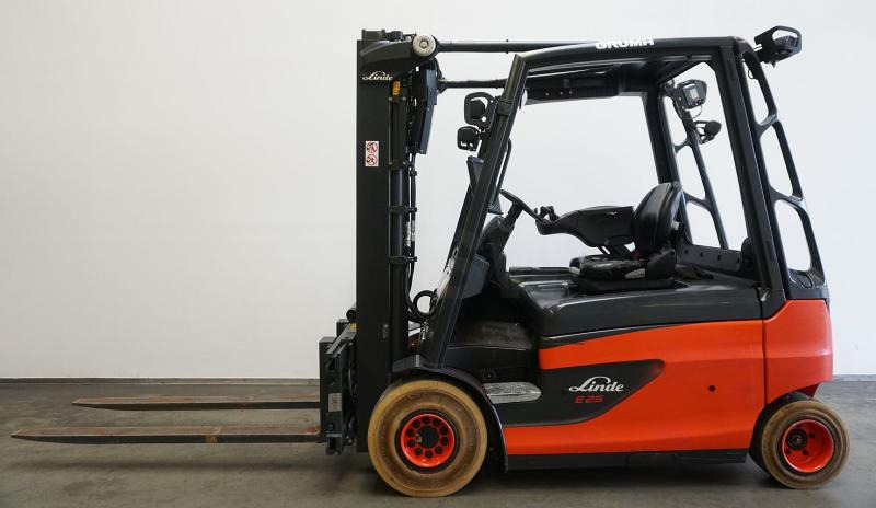 Linde E 25 L 387 - Electric forklift: picture 4 Linde E 25 L 387 - Electric forklift: picture 4