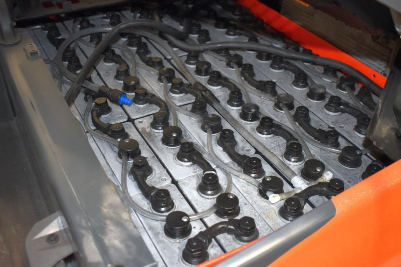 Linde E 30/600 H 1252-01 - Electric forklift: picture 5 Linde E 30/600 H 1252-01 - Electric forklift: picture 5