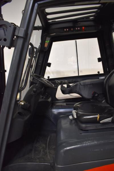 Linde E 30/600 H 387 - Electric forklift: picture 3 Linde E 30/600 H 387 - Electric forklift: picture 3