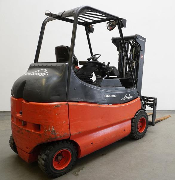 Linde E 30/600 S 336-03 - Electric forklift: picture 2 Linde E 30/600 S 336-03 - Electric forklift: picture 2