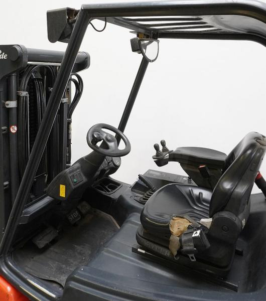Linde E 30/600 S 336-03 - Electric forklift: picture 3 Linde E 30/600 S 336-03 - Electric forklift: picture 3