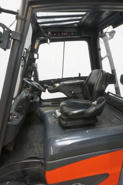 Linde E 35/600 H 388 - Electric forklift: picture 3 Linde E 35/600 H 388 - Electric forklift: picture 3