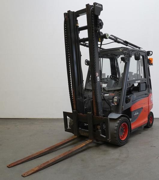 Linde E 35/600 H 388 - Electric forklift: picture 1 Linde E 35/600 H 388 - Electric forklift: picture 1