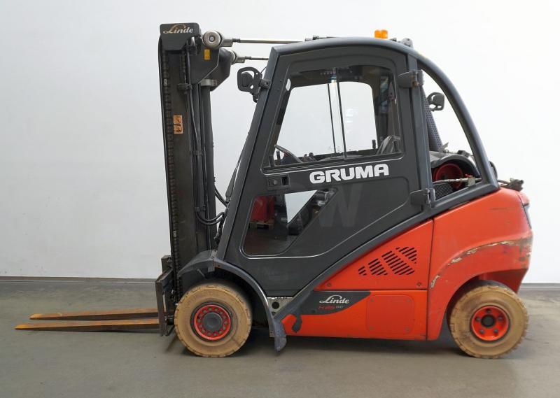 Linde H 25 T EVO 392-02 - LPG forklift: picture 4 Linde H 25 T EVO 392-02 - LPG forklift: picture 4