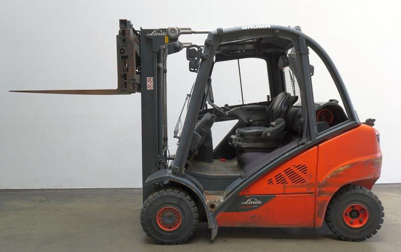 Linde H 25 T EVO 392-02 - LPG forklift: picture 4 Linde H 25 T EVO 392-02 - LPG forklift: picture 4